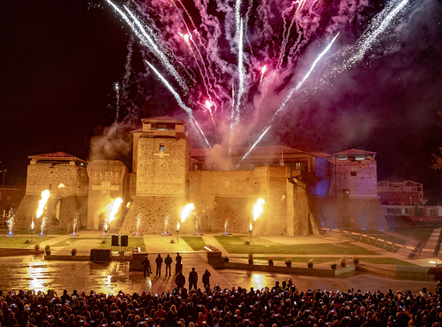 R Mini La Nochevieja Se Celebra En Las Plazas Pero Tambi N En Los Museos