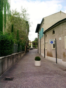 Strada a Borghetto