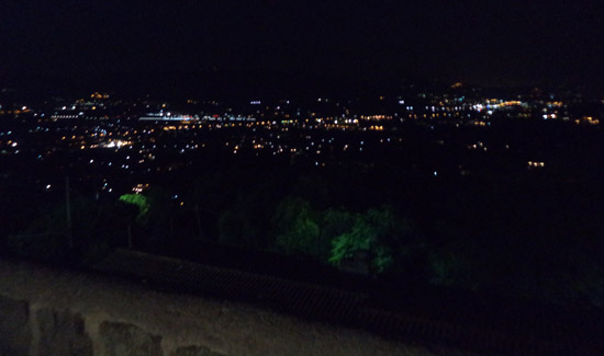 Panorama sulla piana di Luni da piazza Querciola