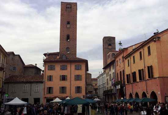 Alba, Piazza Risorgimento