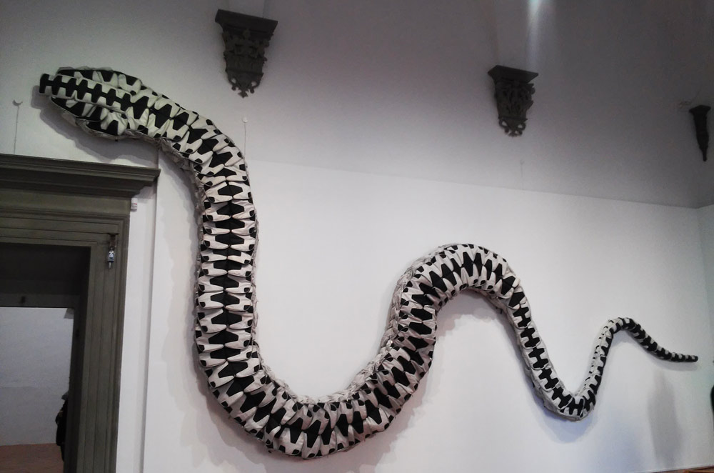 Ai Weiwei, Snake bag