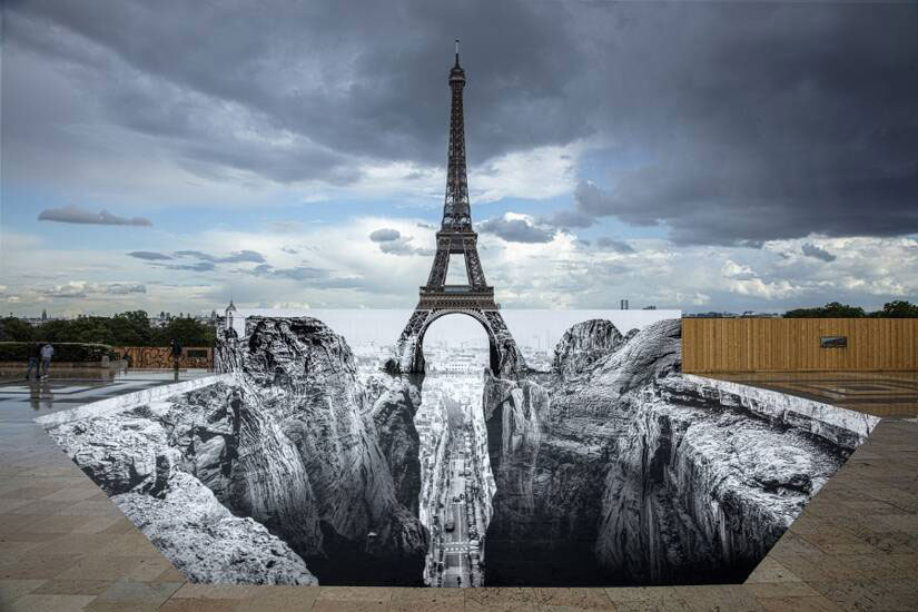 La tour Eifffel au bord du précipice : la dernière œuvre ...