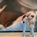 Maxi ingrandimenti di celebri dipinti della Pinacoteca di Brera rivestono le pareti di un ospedale