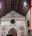 Castel Lambro (Pavia), spunta estintore sull'abside della chiesa quattrocentesca