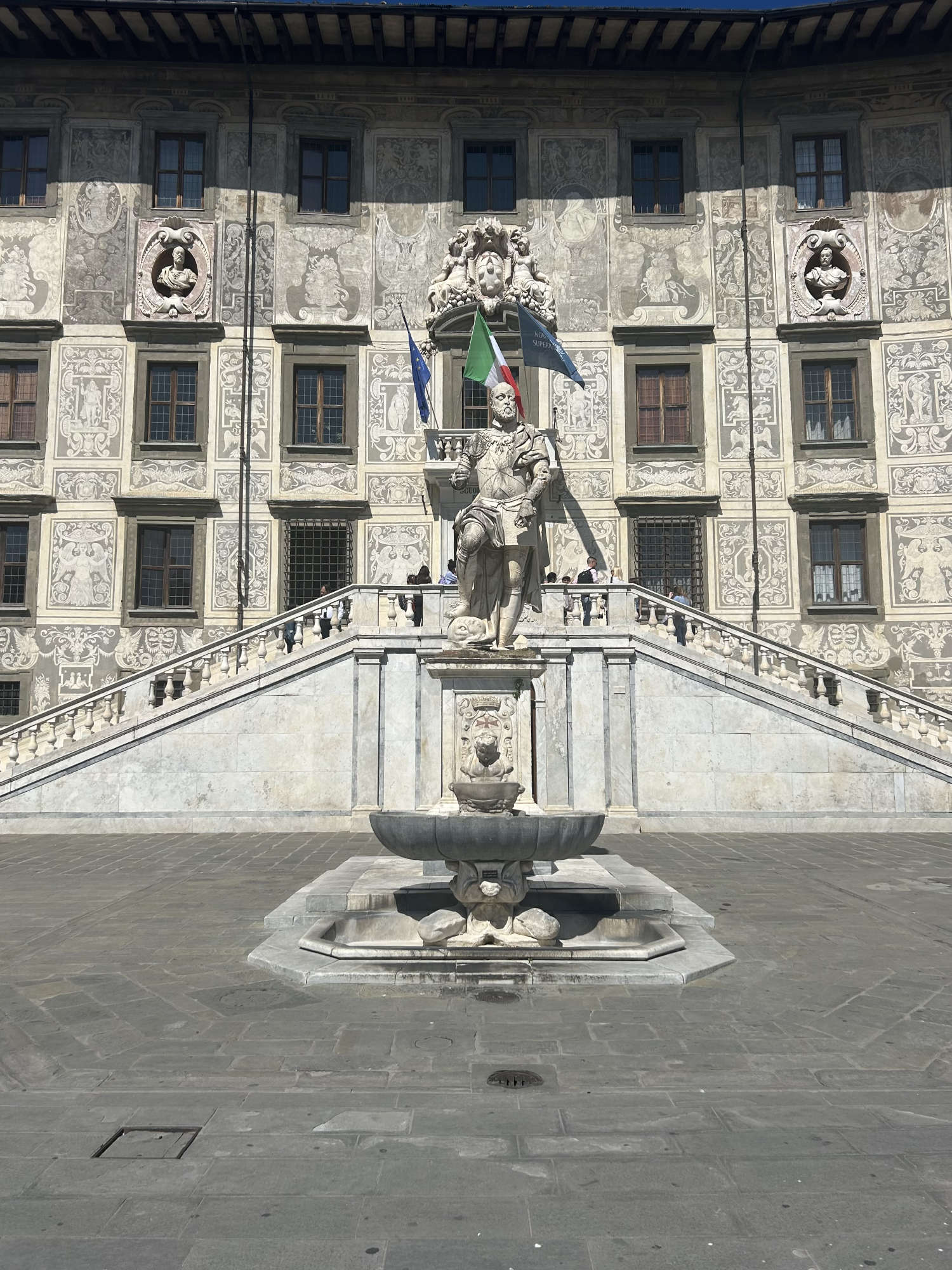 La statue de Cosimo I de Francavilla. Photo : Jacopo Suggi