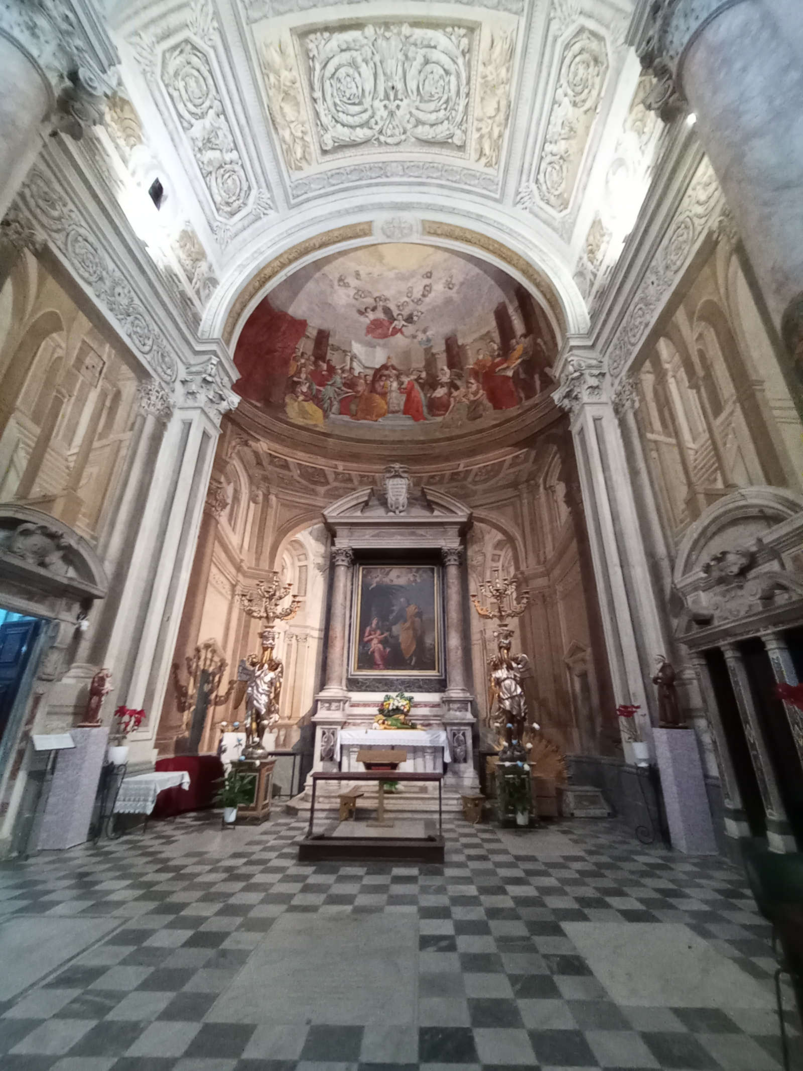 Intérieur de l'église Sainte-Catherine