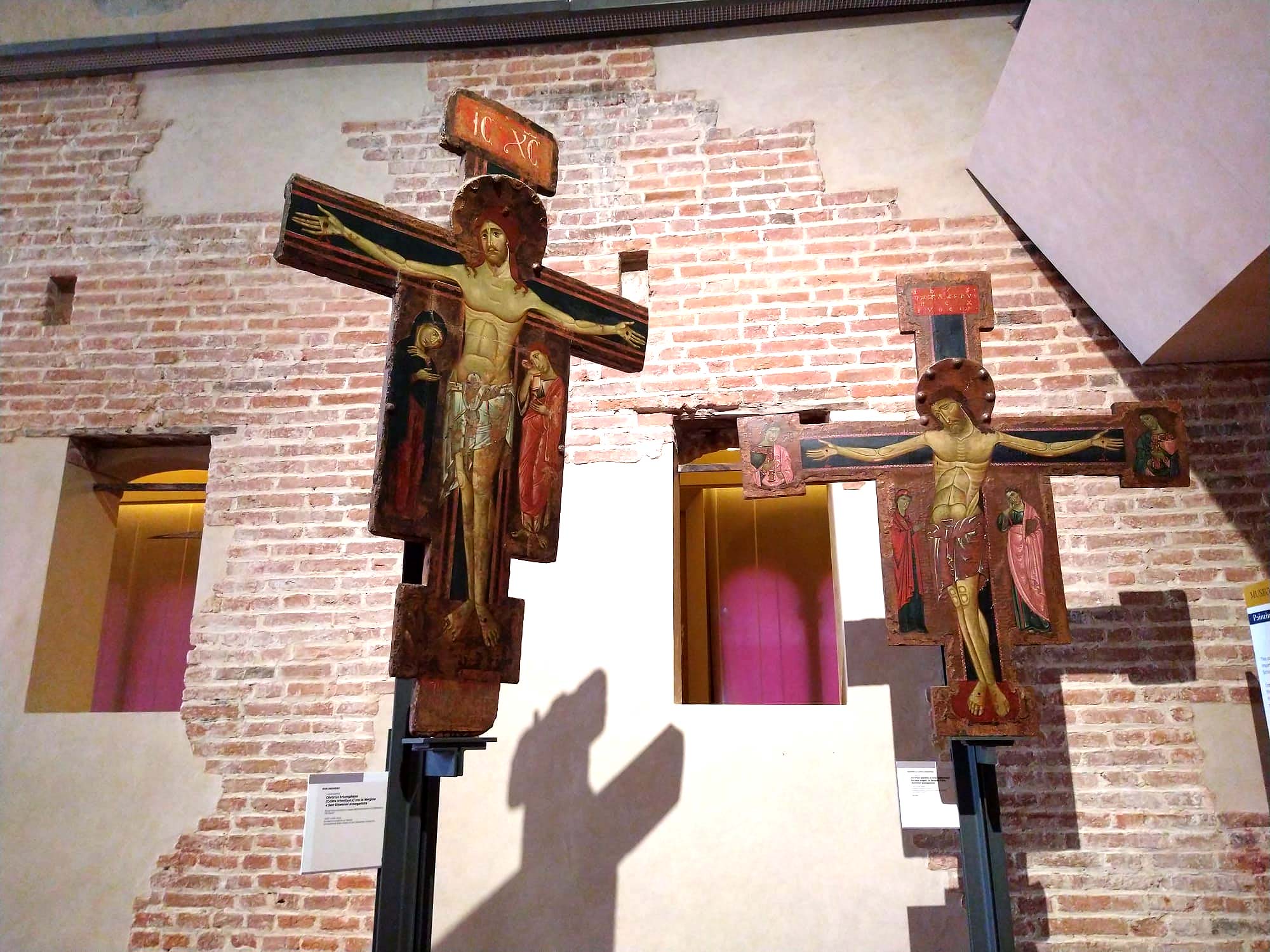 Cruces pintadas del Museo Nacional de San Mateo de Pisa