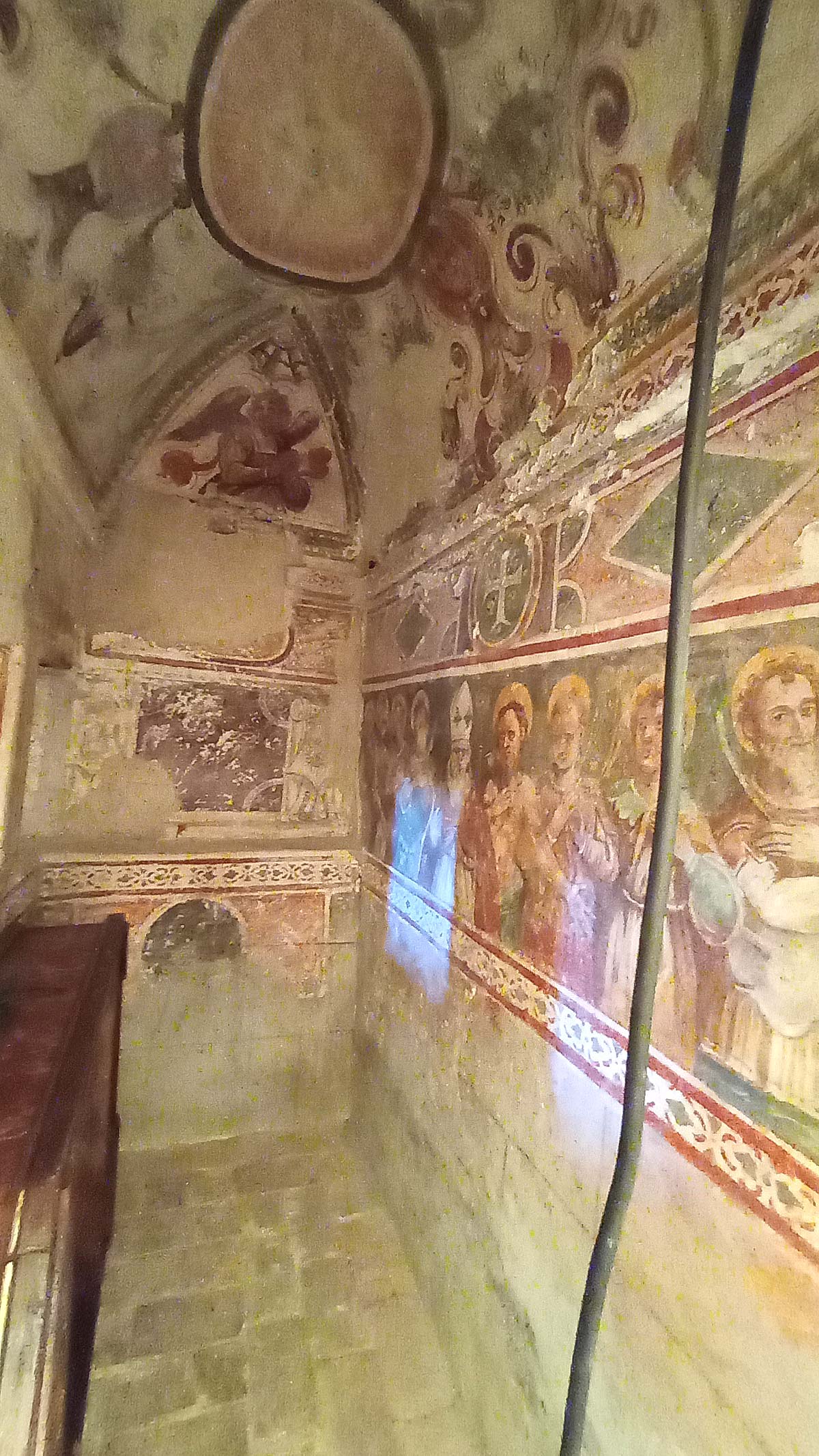 The frescoed temple