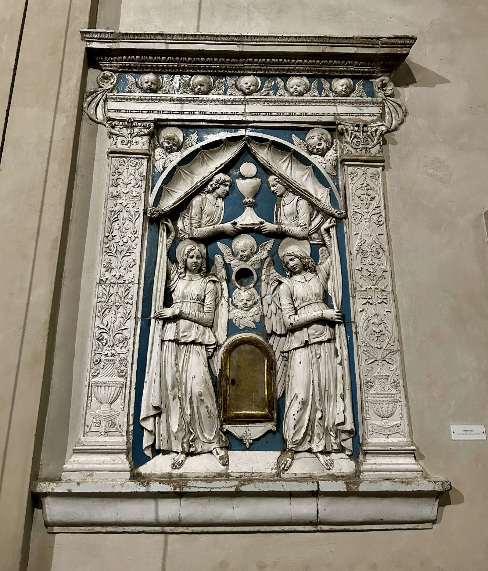 Andrea Della Robbia, Tabernacle (vers 1495 ; terre cuite vernissée ; Sansepolcro, cathédrale)