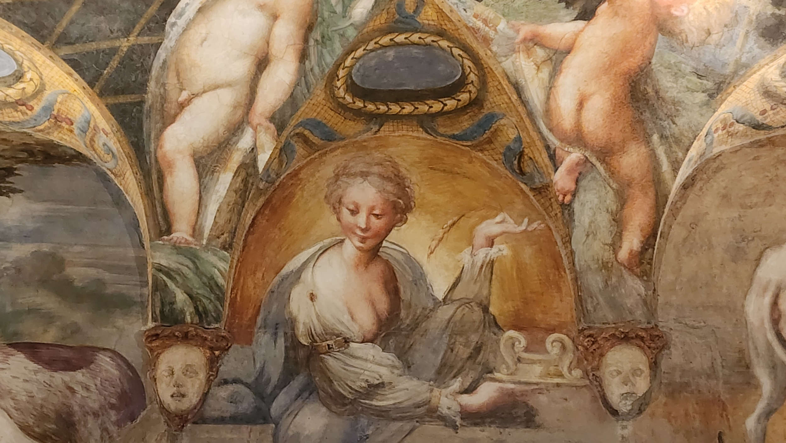 La chambre de Paola Gonzaga, les histoires de Diane et d'Actéon de Parmigianino