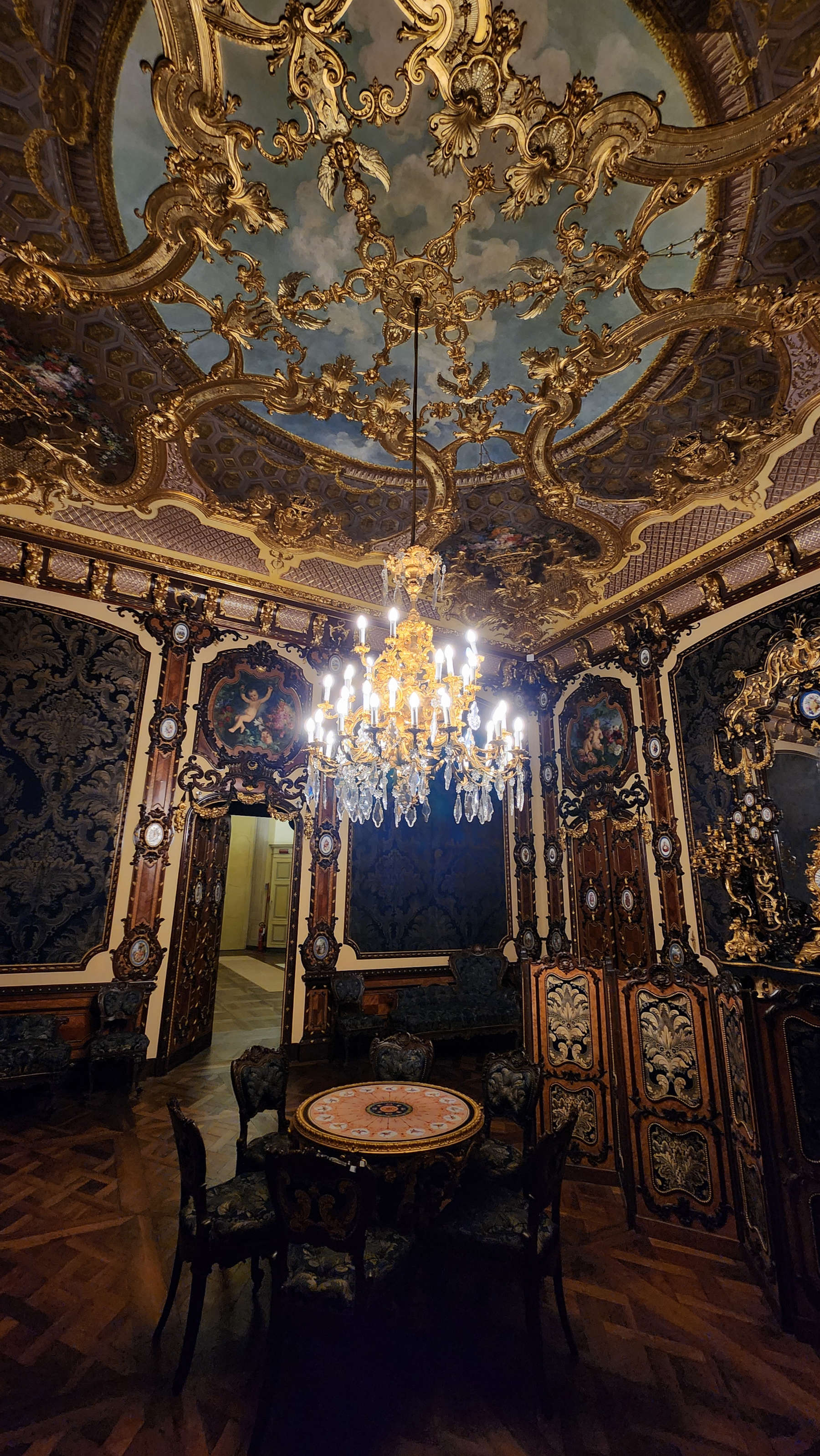 Royal Apartments: Blue Parlor