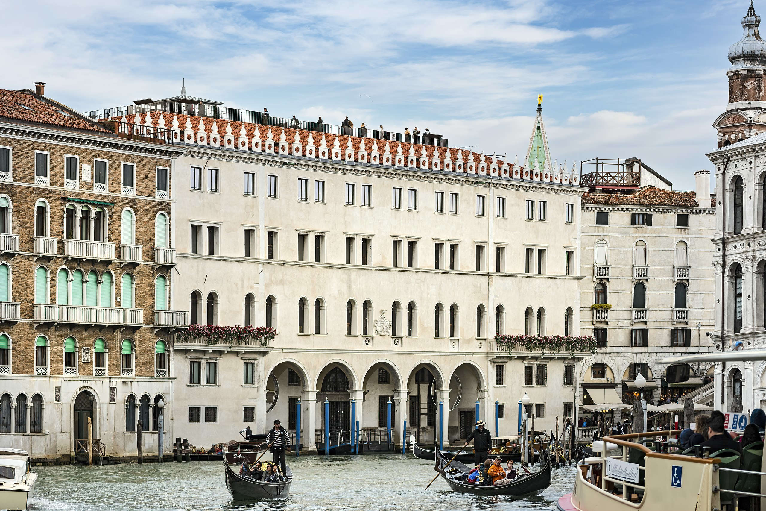 The Fondaco dei Tedeschi, after restoration. Photo: Didier Descouens