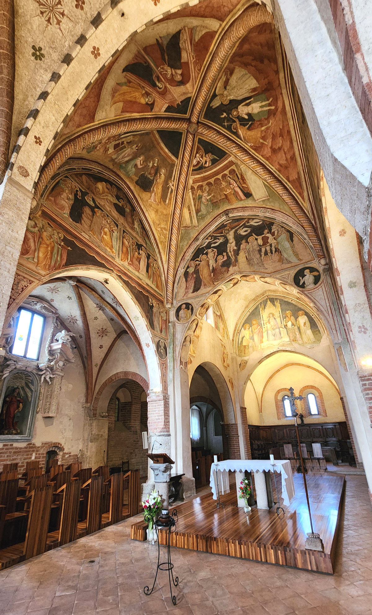 Intérieur de l'église abbatiale