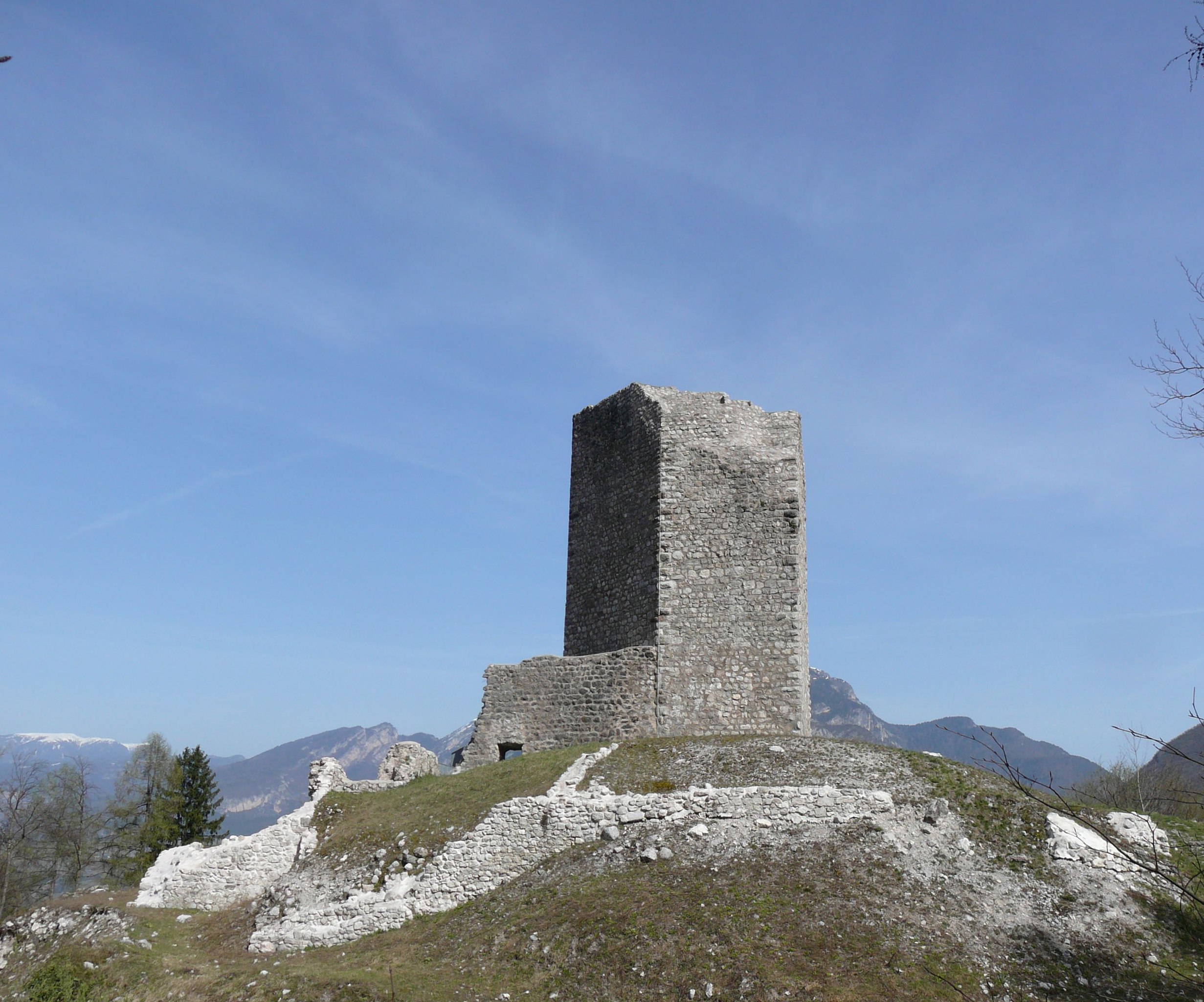 Castillo Sporo. Foto: Wikimedia/Lorenzi