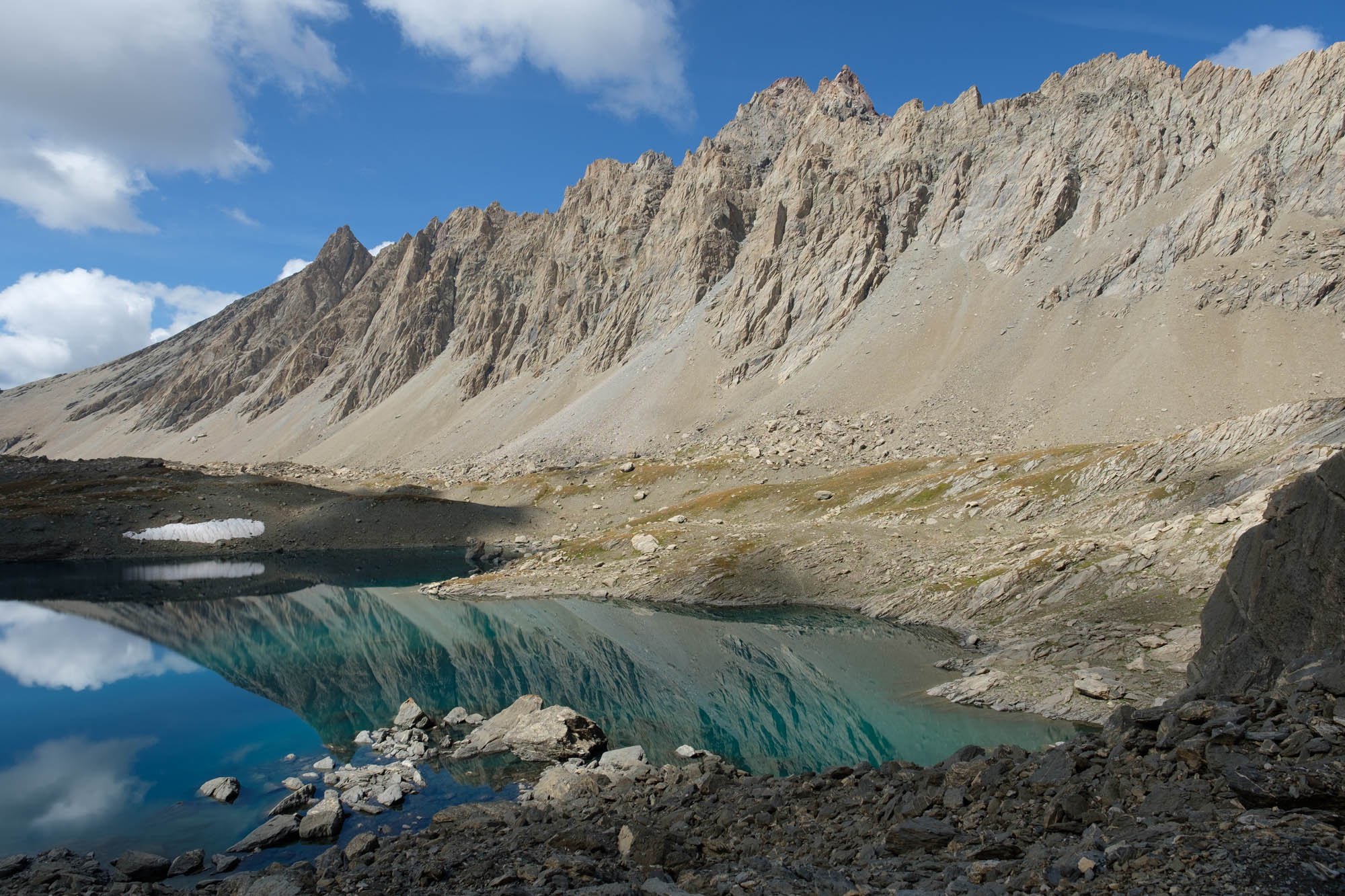 Lago Nueve Colores