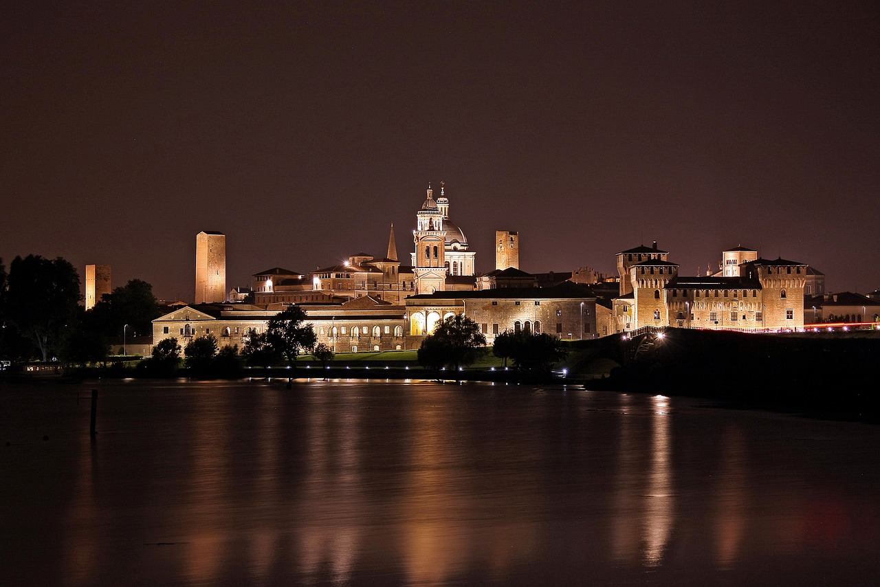 Vista de Mantua y Lago di Mezzo. Foto: Pixabay/Tosco3000