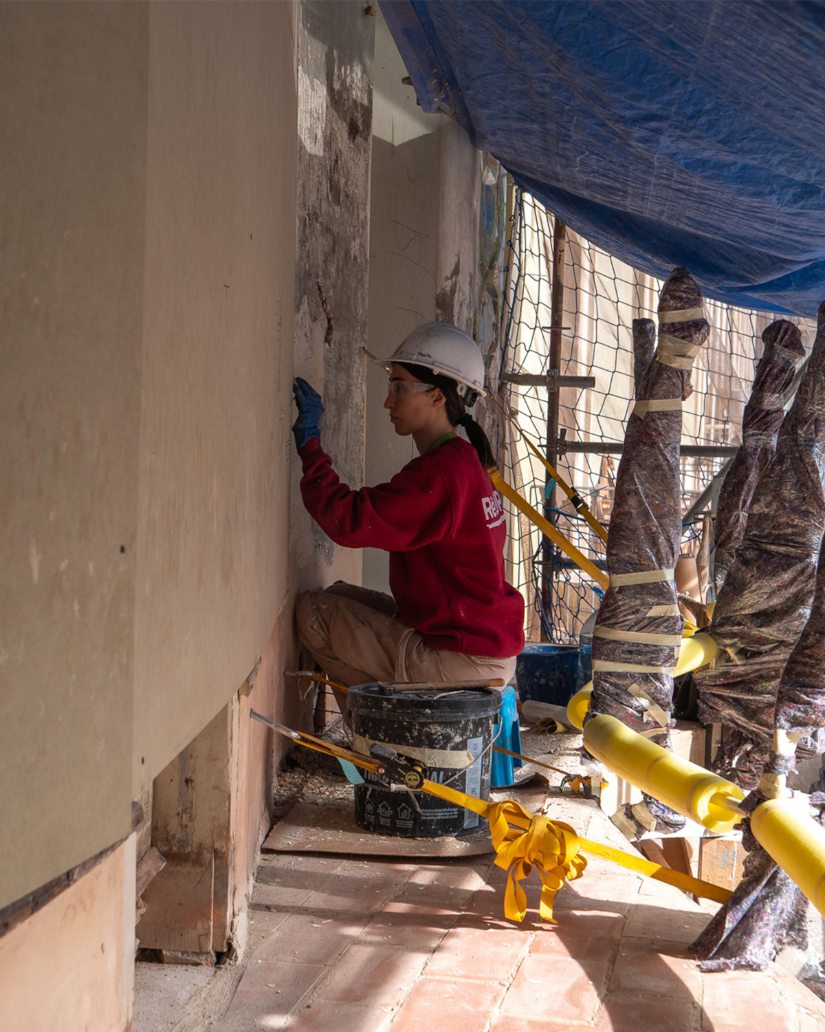 La Casa Batll Une Importante Restauration De La Fa Ade Arri Re Et Du Patio Est En Cours Il