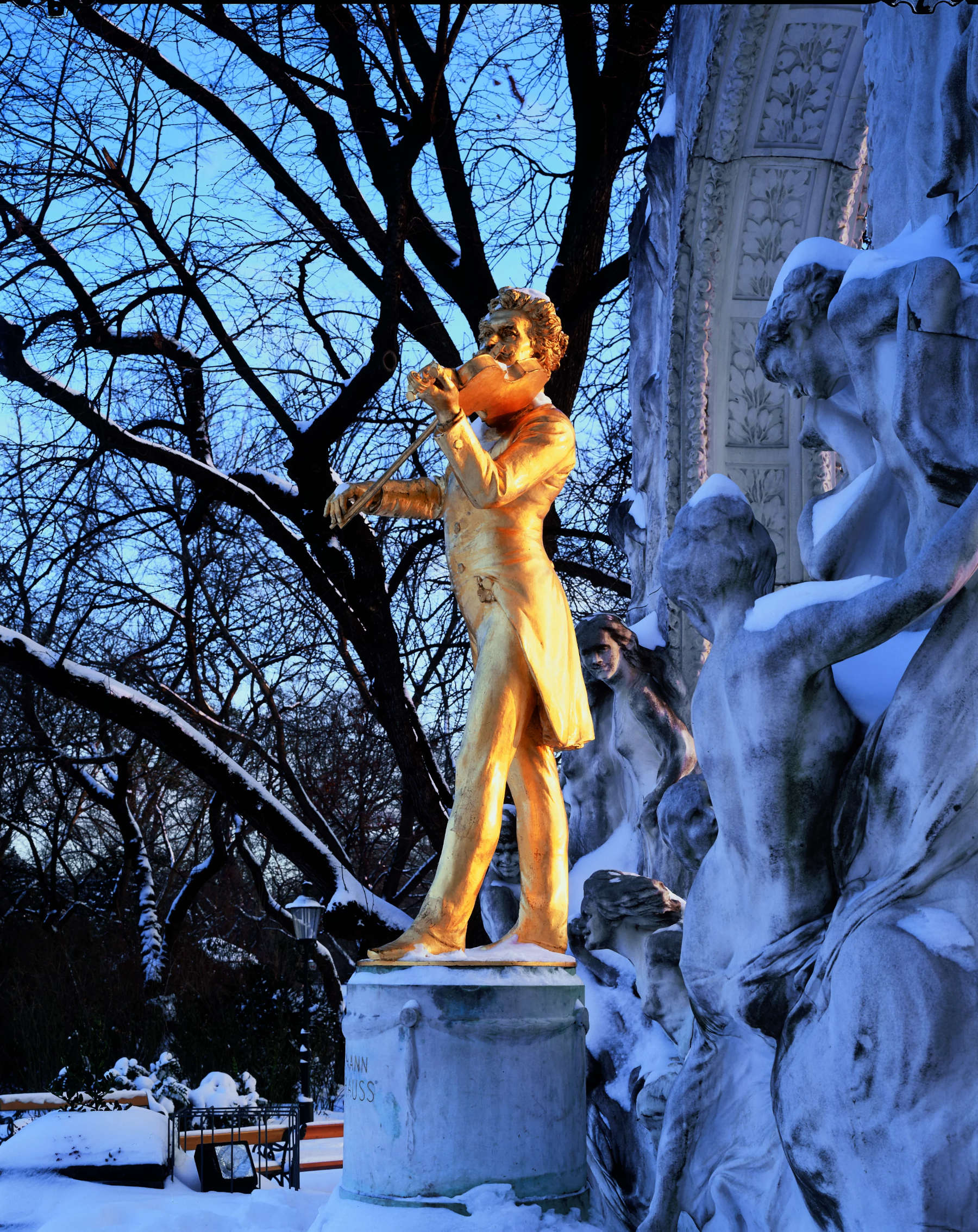 Strauss statue. Photo: Wien Tourism / Popp Hackner