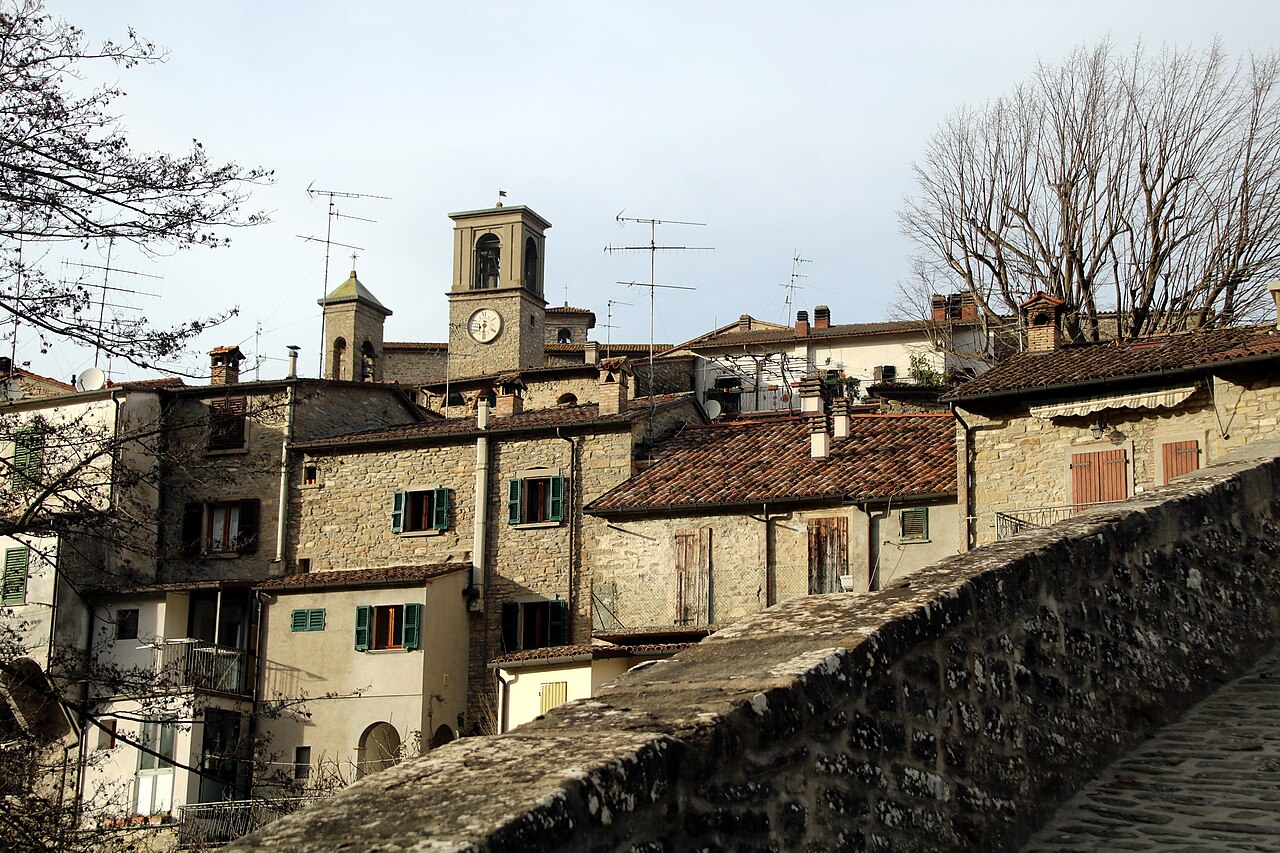 Blick auf den Portico di Romagna. Foto: Matteo Bimonte