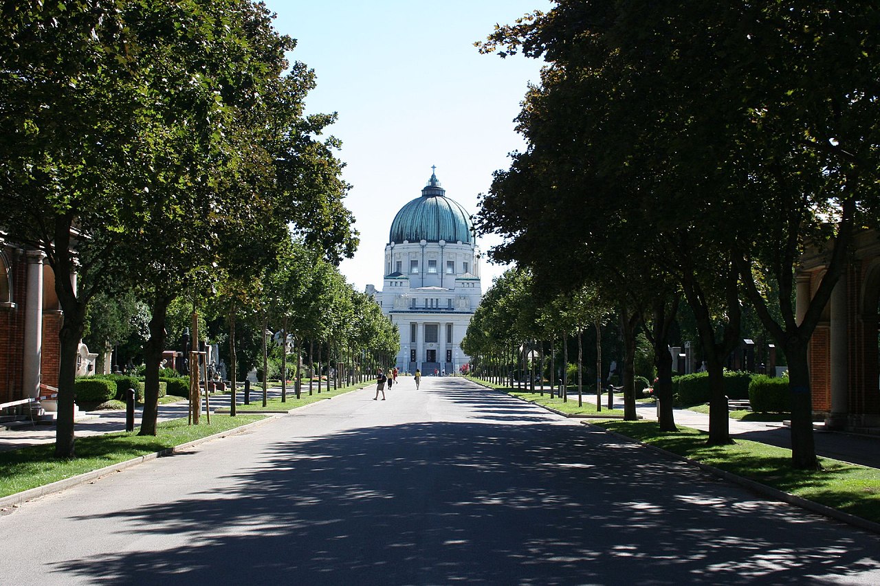 Zentralfriedhof. Photo: Wikimedia/Dana J