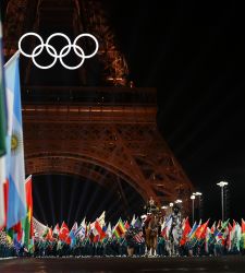 Larga, faraónica y divisiva. Cómo fue la ceremonia de inauguración de París 2024