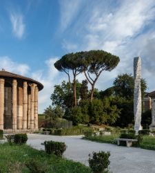 Rom, fünf monumentale Säulen von Park Eun Sun zur Feier der Beziehungen zwischen Italien und Korea