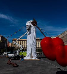 Gaetano Pesce a Napoli, parlano i figli: &ldquo;nostro padre non voleva offendere o fare un'opera scontata&rdquo;