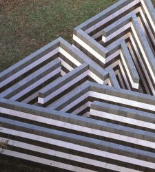 Robert Morris' Labyrinth at Celle Farm: a journey between art and life?