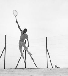 Riccione dedica una exposición a dos grandes maestros de la fotografía moderna: Andr&eacute; Kert&eacute;sz y Jacques Henri Lartigue