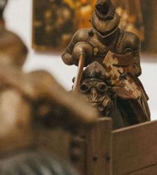 Eine Ausstellung in Arezzo, die den Turnieren und Kriegsspielen des Mittelalters und der Renaissance gewidmet ist