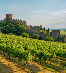 Pueblos veroneses entre historia, colores otoñales y tradiciones milenarias