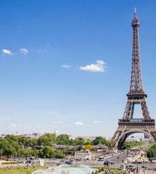 Subida de las entradas de la Torre Eiffel. Una sangría para visitar el símbolo de París
