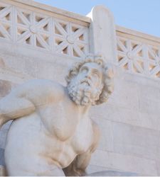 Grazie al restauro interamente sostenuto da Bvlgari, risplendono le sculture del prospetto principale del Vittoriano