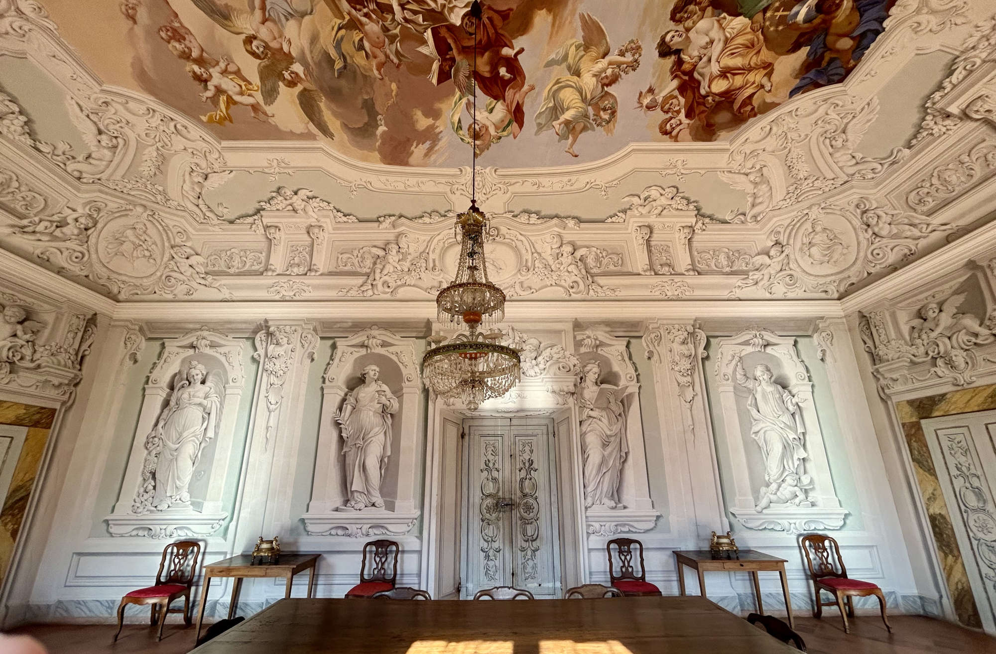 The faux stucco decorations in the Grand Ducal Guest House.