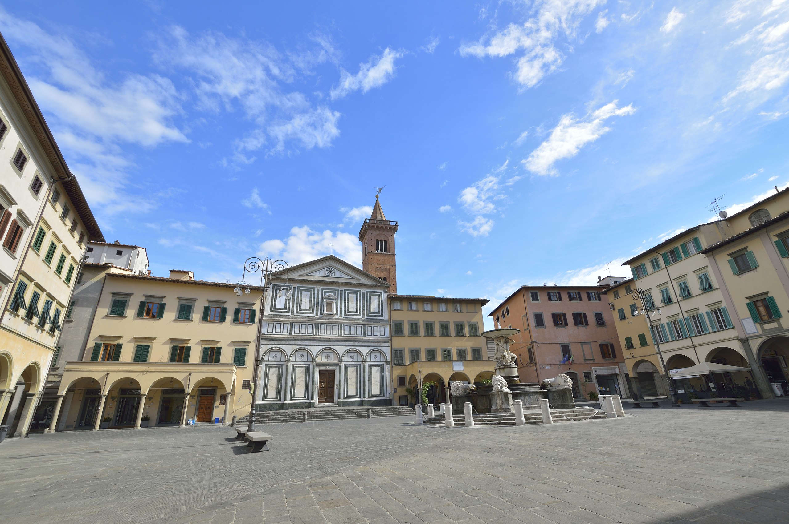 Empoli, Piazza Farinata degli Uberti. Photo : Federico Lotti