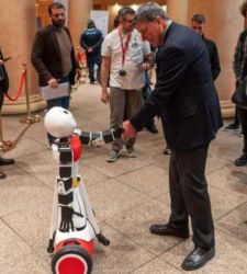 Roma, il Tempio di Vibia Sabina e Adriano accoglierà il pubblico con un robot umanoide