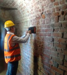 Une étude géoradar réalisée par le Politecnico di Milano a révélé des passages souterrains sous le Castello Sforzesco. 