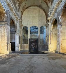 En Bolonia, la antigua iglesia de San Barbaziano reabre y vuelve a vivir con la obra de Per Barclay