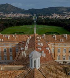 La lanterna della Reggia di Caserta torna a splendere dopo il restauro